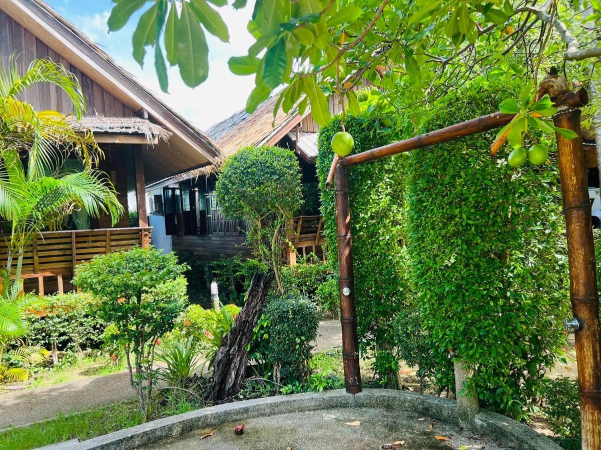 Bora Bora Villa Phuket 찰롱 외부 사진